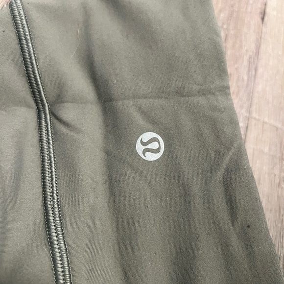 Lululemon Green Leggings - Picture 3 of 3